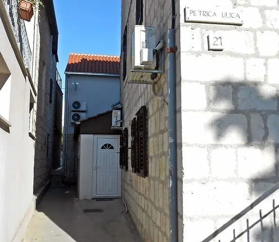 Gostinjska kuća Summer Bay 3*