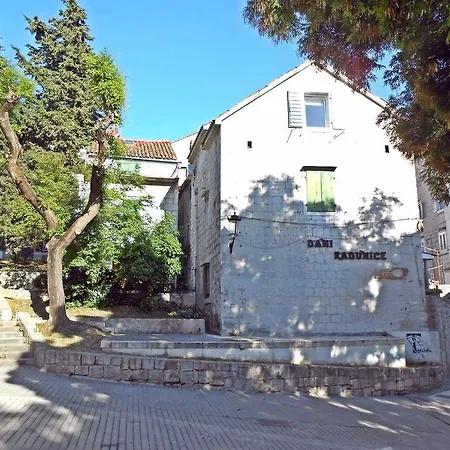 Pensión Summer Bay Split