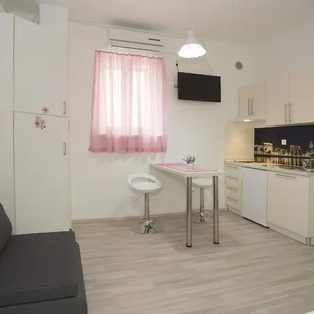 Guest house Summer Bay 3*