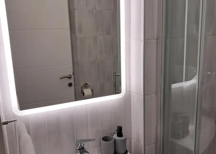 Summer Bay Guest house