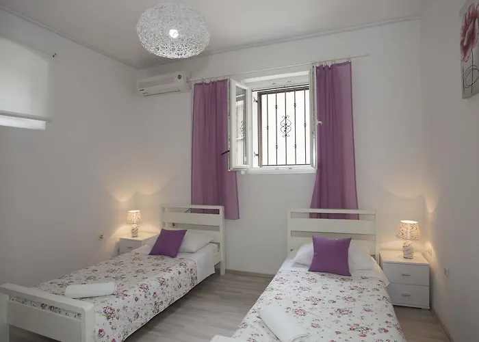 Guest house Summer Bay 3*