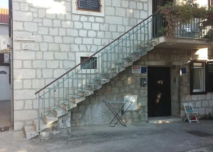 Summer Bay Guest house